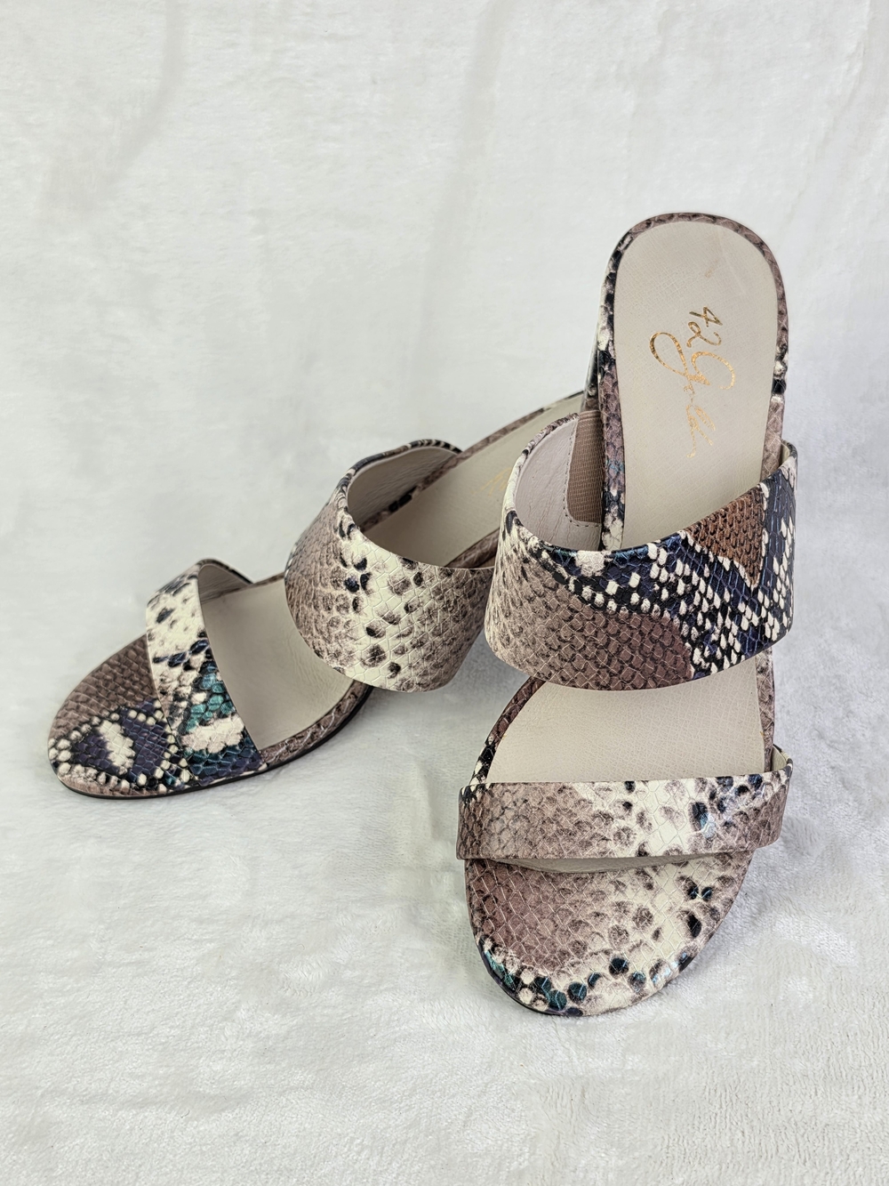 42 Gold Saldana Womens Block Heel Mule Sandal‎ Size 7.5 Snakeskin Print Leather